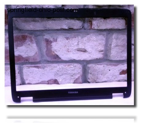 Toshiba m35x Screen Bezel Replacement